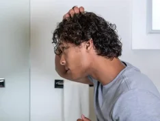 Does Hair Loss Increase in Men During Summer?
