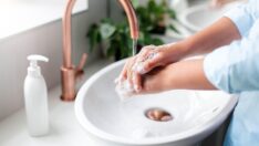 How to Stay Hygienic While Traveling